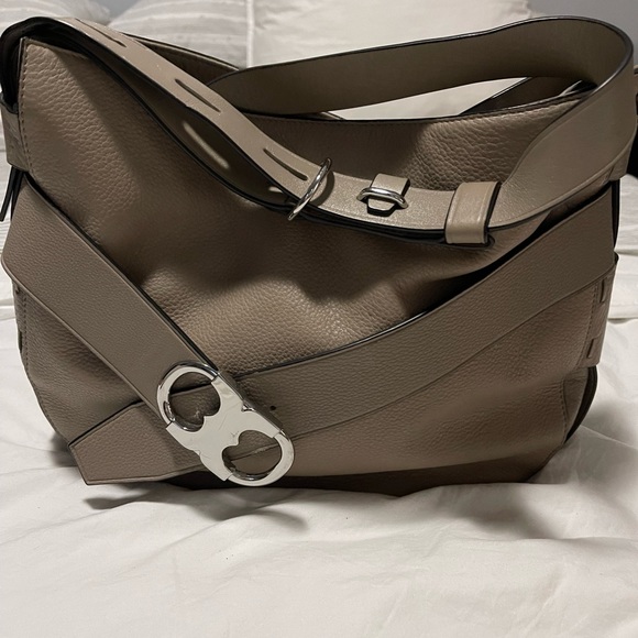 Tory Burch Gemini Link Large/Taupe - Picture 5 of 12